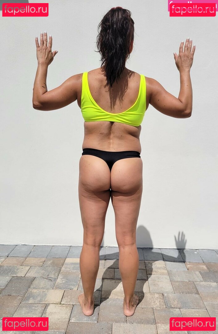 Liza Moreno Nude Onlyfans Photo 19
