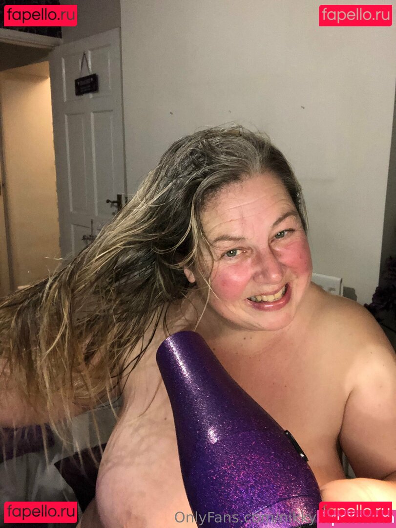 nikkykinkynylee Nude Onlyfans Photo 18