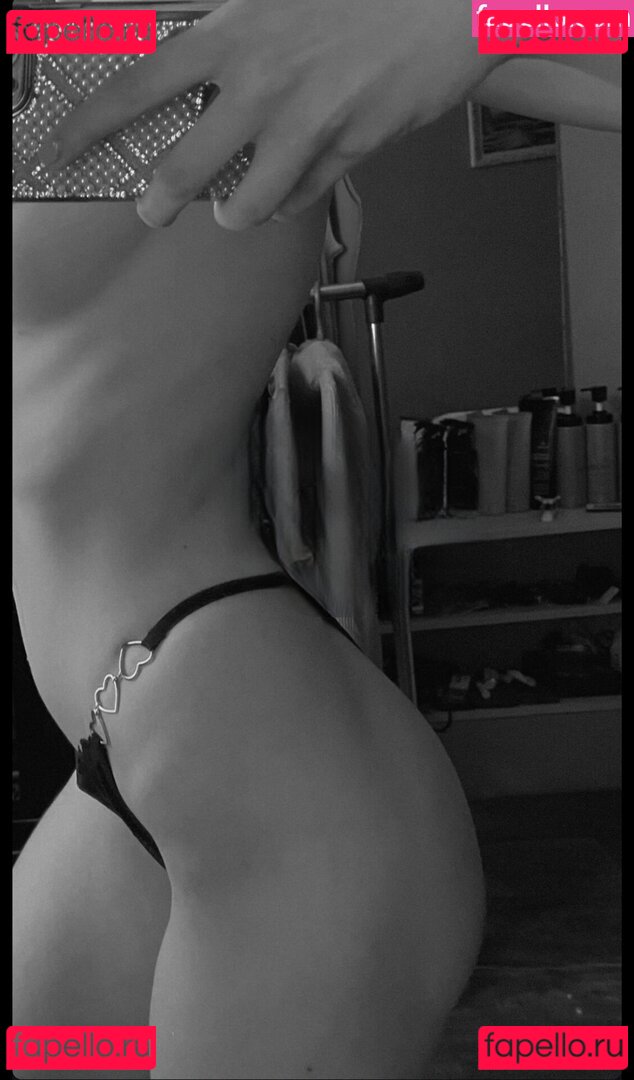 Vitalina22 Nude Onlyfans Photo 5