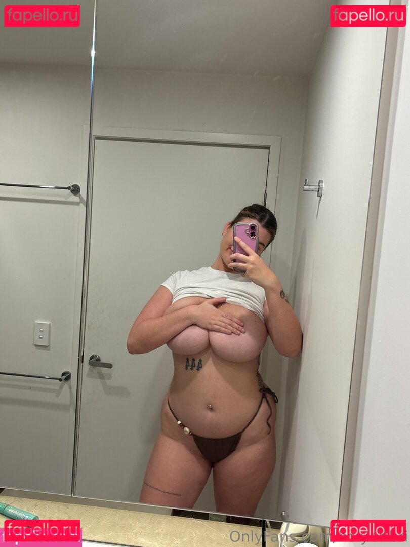 holybribri Nude Onlyfans Photo 33