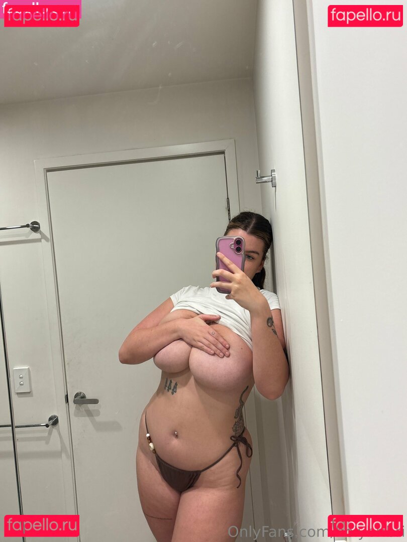 holybribri Nude Onlyfans Photo 34