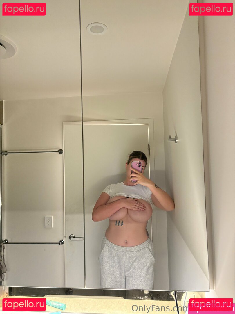 holybribri Nude Onlyfans Photo 22