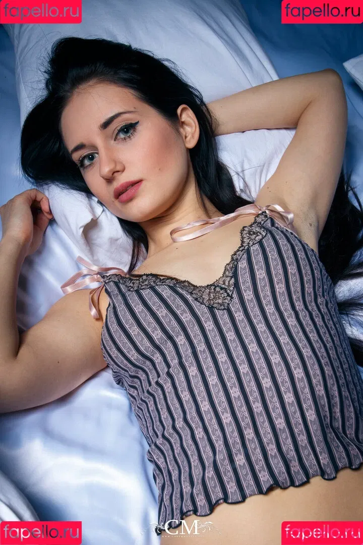 CharmModels Onlyfans Photo Gallery 