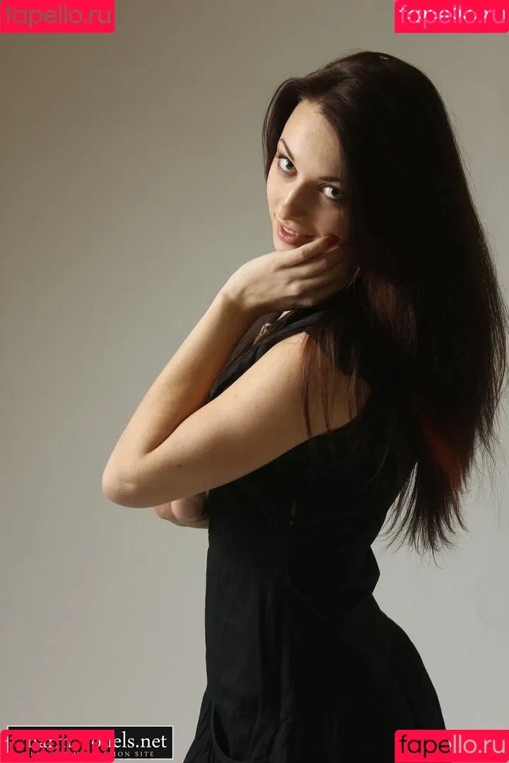 CharmModels Onlyfans Photo Gallery 