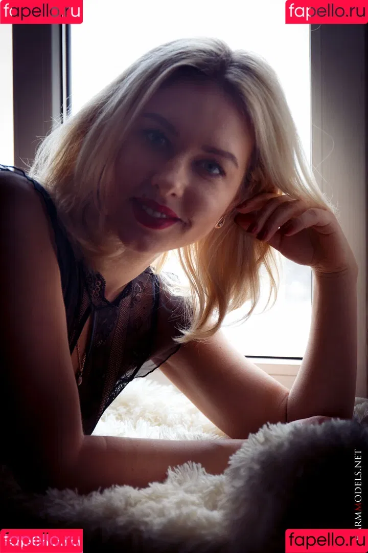 CharmModels Onlyfans Photo Gallery 