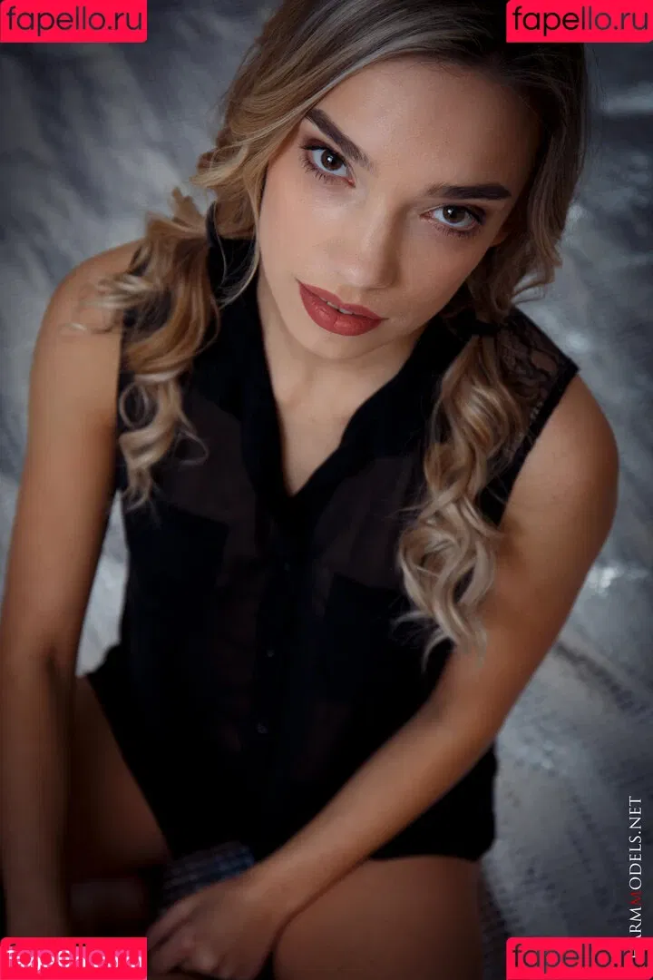 CharmModels Onlyfans Photo Gallery 