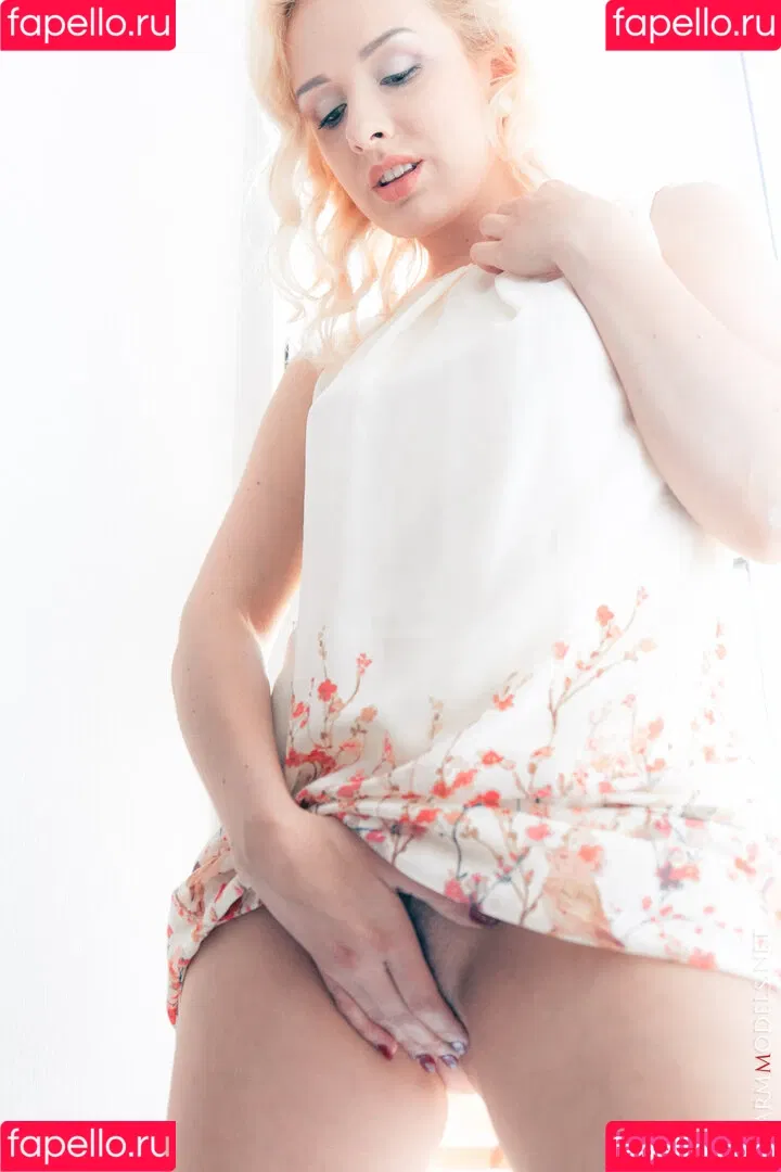 CharmModels Onlyfans Photo Gallery 