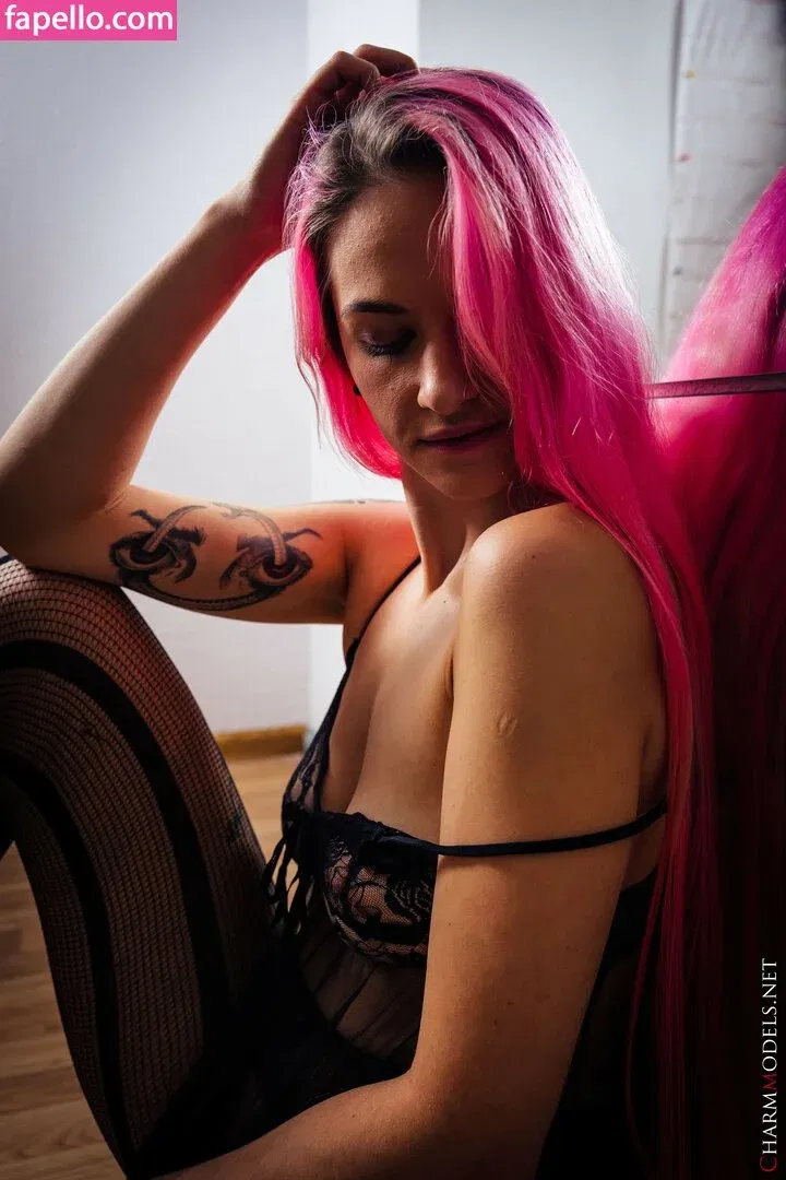 CharmModels Onlyfans Photo Gallery 