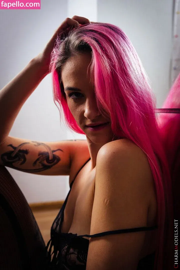 CharmModels Onlyfans Photo Gallery 