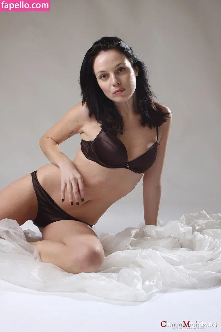 CharmModels Onlyfans Photo Gallery 