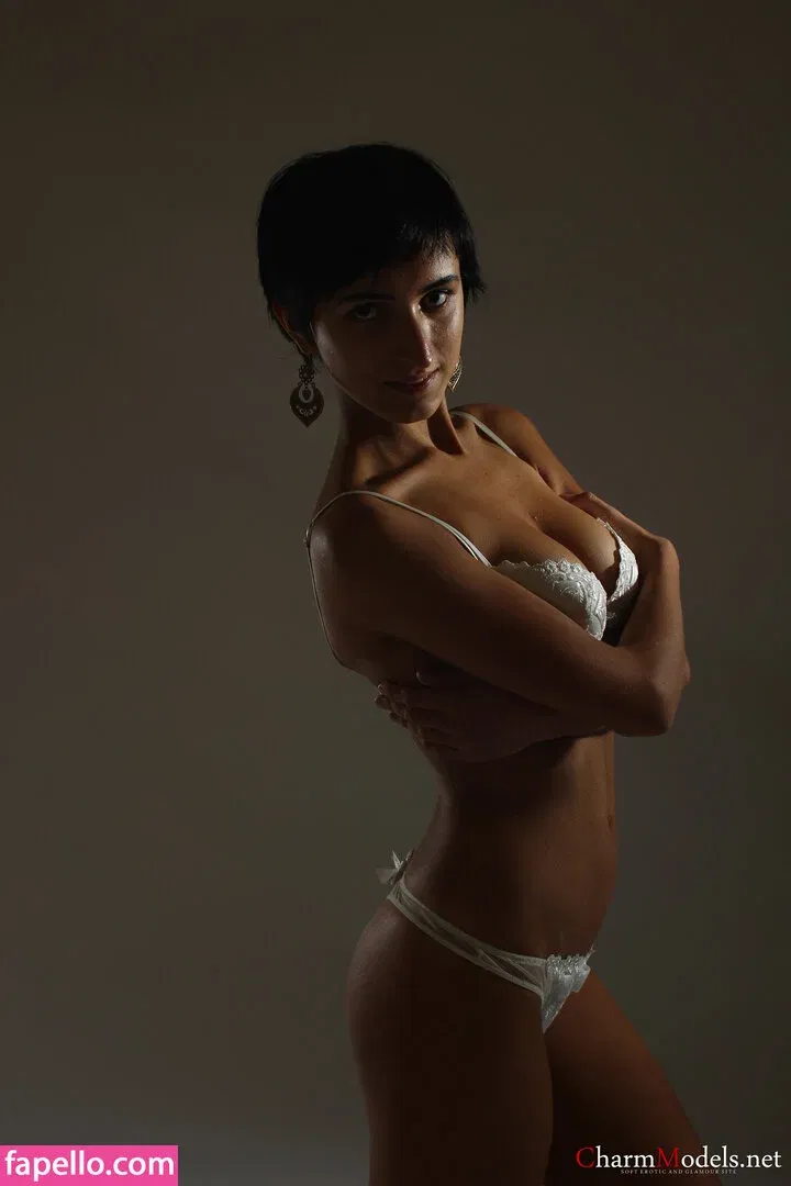 CharmModels Onlyfans Photo Gallery 