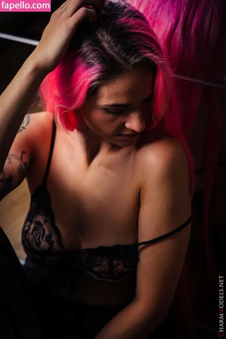 CharmModels Onlyfans Photo Gallery 