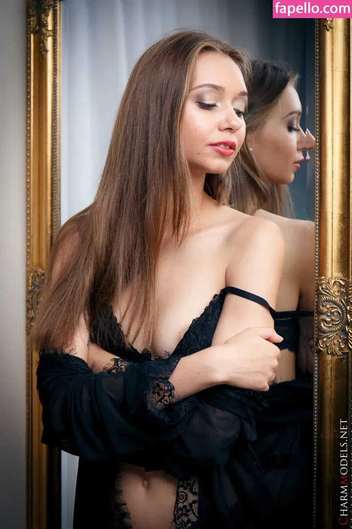 CharmModels Onlyfans Photo Gallery 
