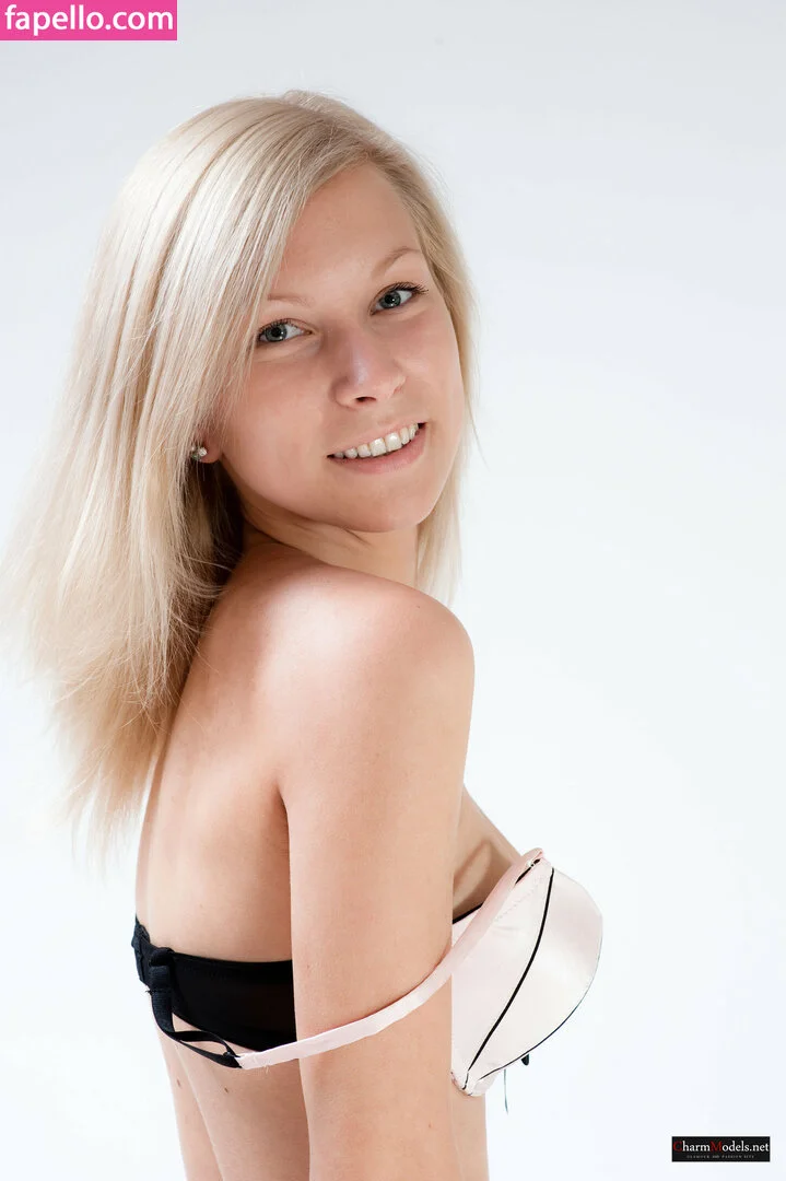 CharmModels Onlyfans Photo Gallery 