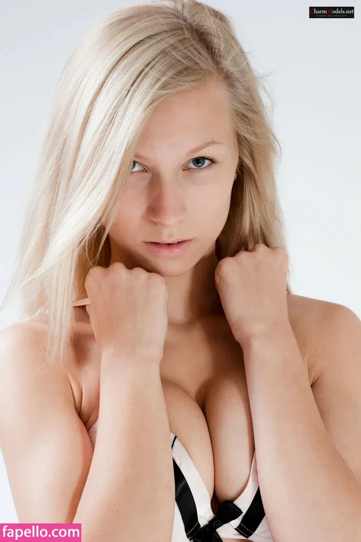 CharmModels Onlyfans Photo Gallery 