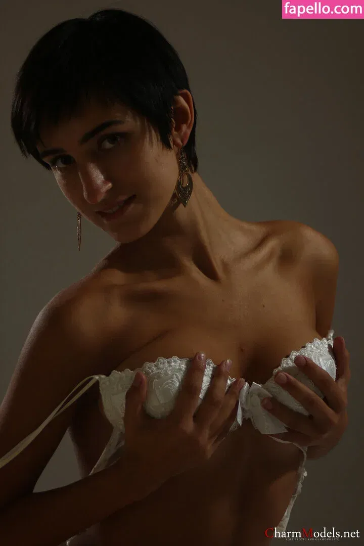 CharmModels Onlyfans Photo Gallery 