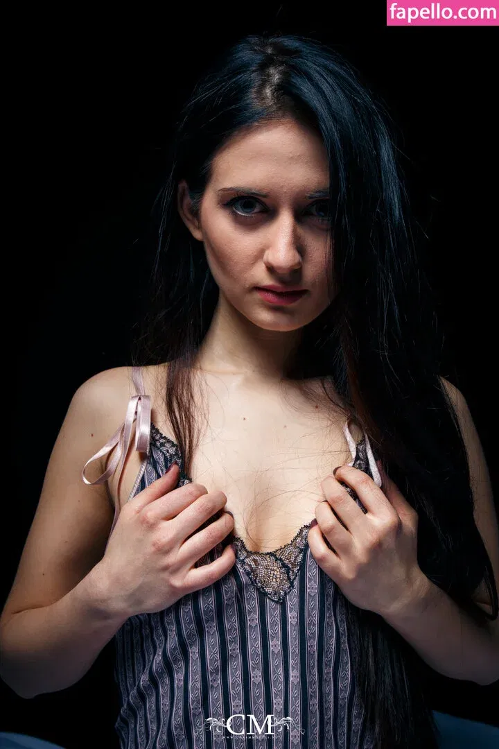 CharmModels Onlyfans Photo Gallery 