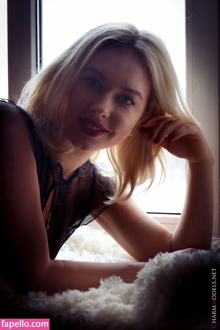 CharmModels Onlyfans Photo Gallery 