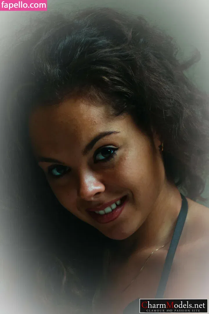 CharmModels Onlyfans Photo Gallery 