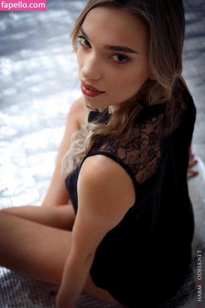 CharmModels Onlyfans Photo Gallery 