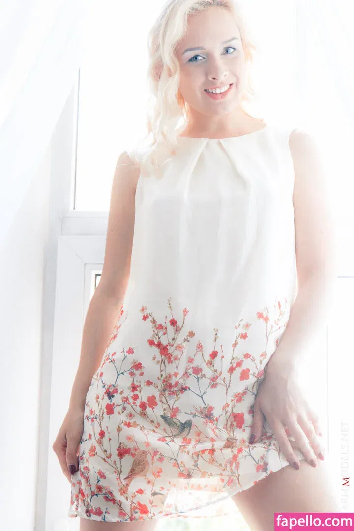 CharmModels Onlyfans Photo Gallery 