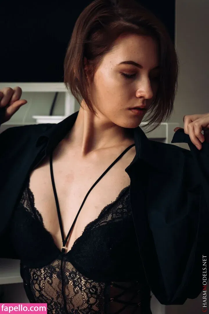 CharmModels Onlyfans Photo Gallery 