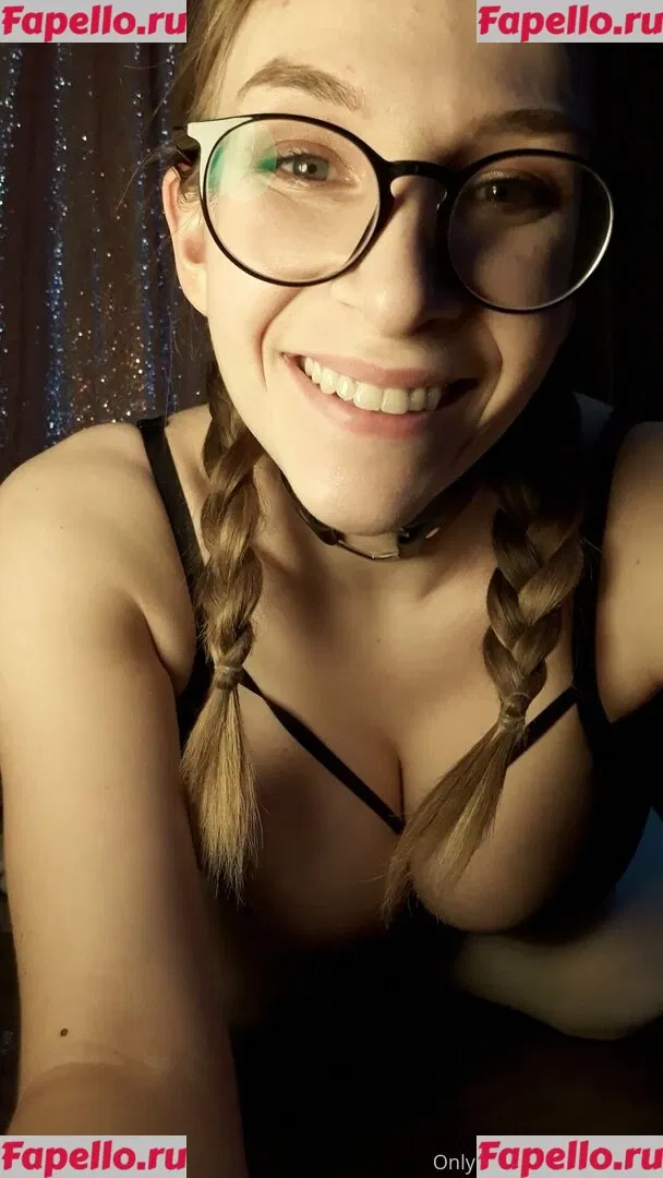 Vivid_Whit Onlyfans Photo Gallery 