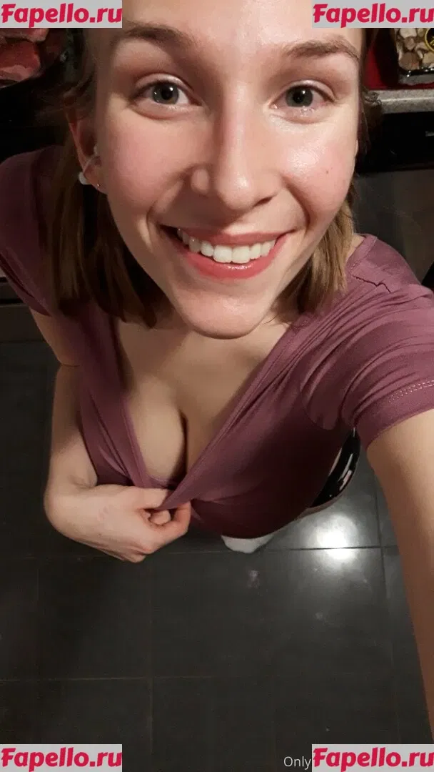 Vivid_Whit Onlyfans Photo Gallery 