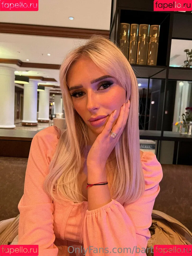 barbies-side Onlyfans Photo Gallery 