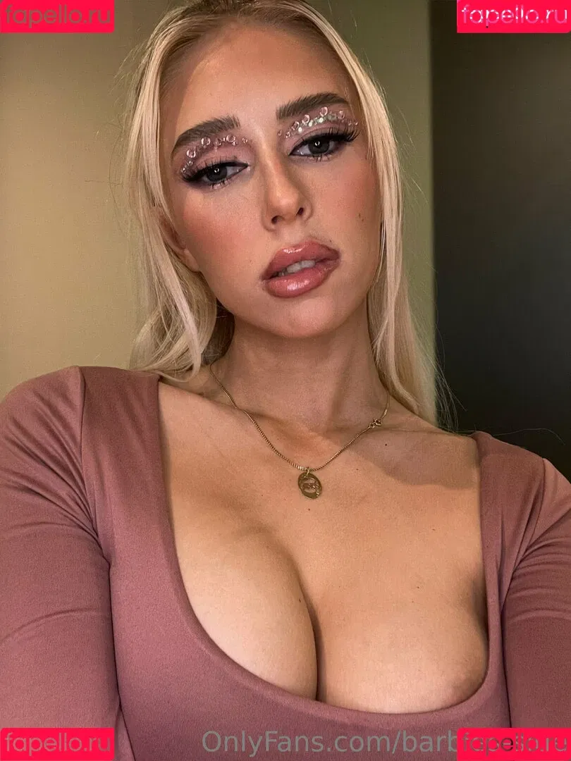 barbies-side Onlyfans Photo Gallery 