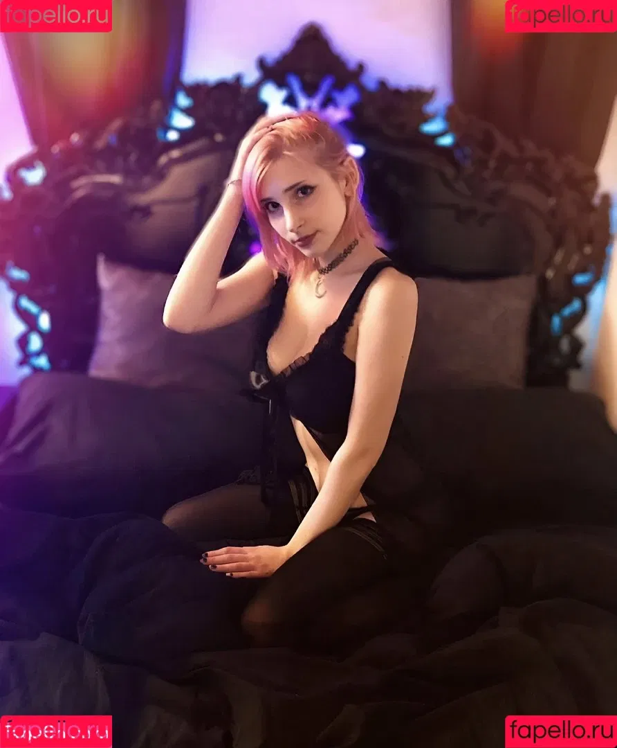 Notyourwaifu_6 Onlyfans Photo Gallery 