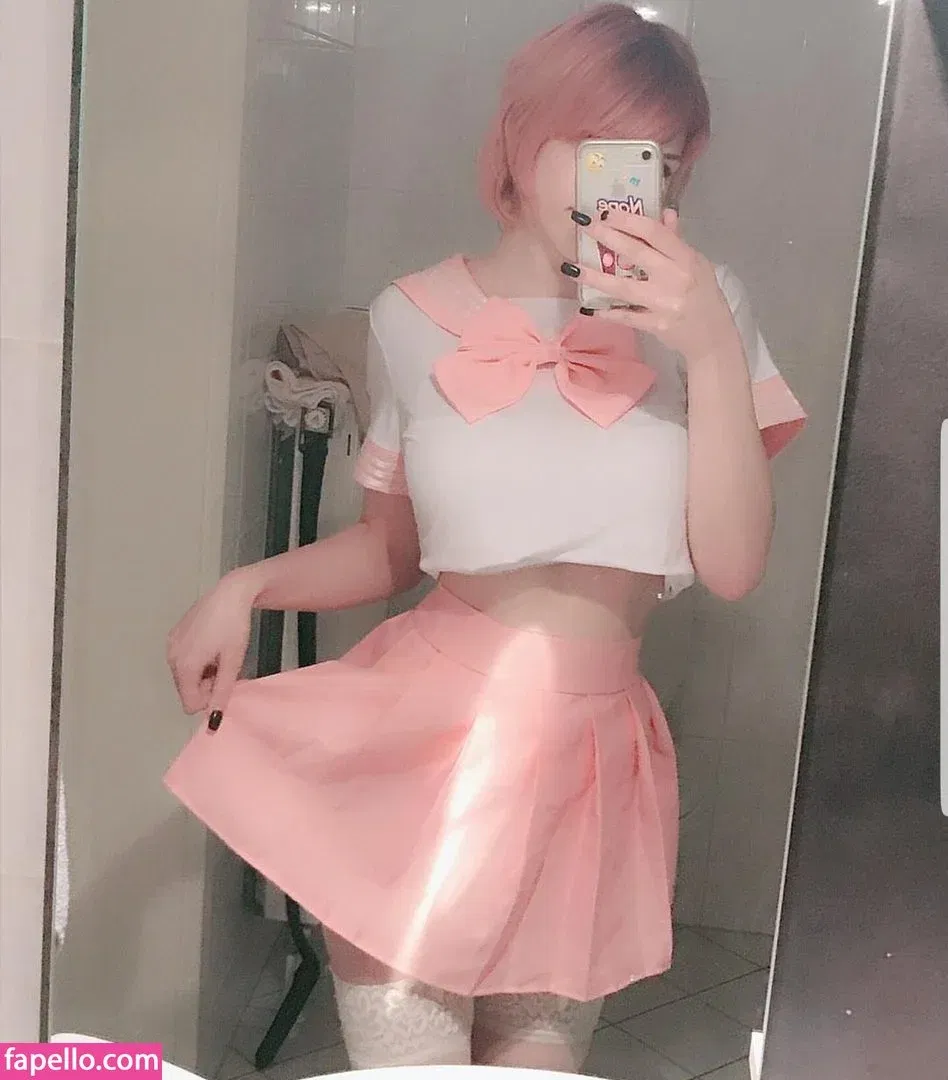 Notyourwaifu_6 Onlyfans Photo Gallery 