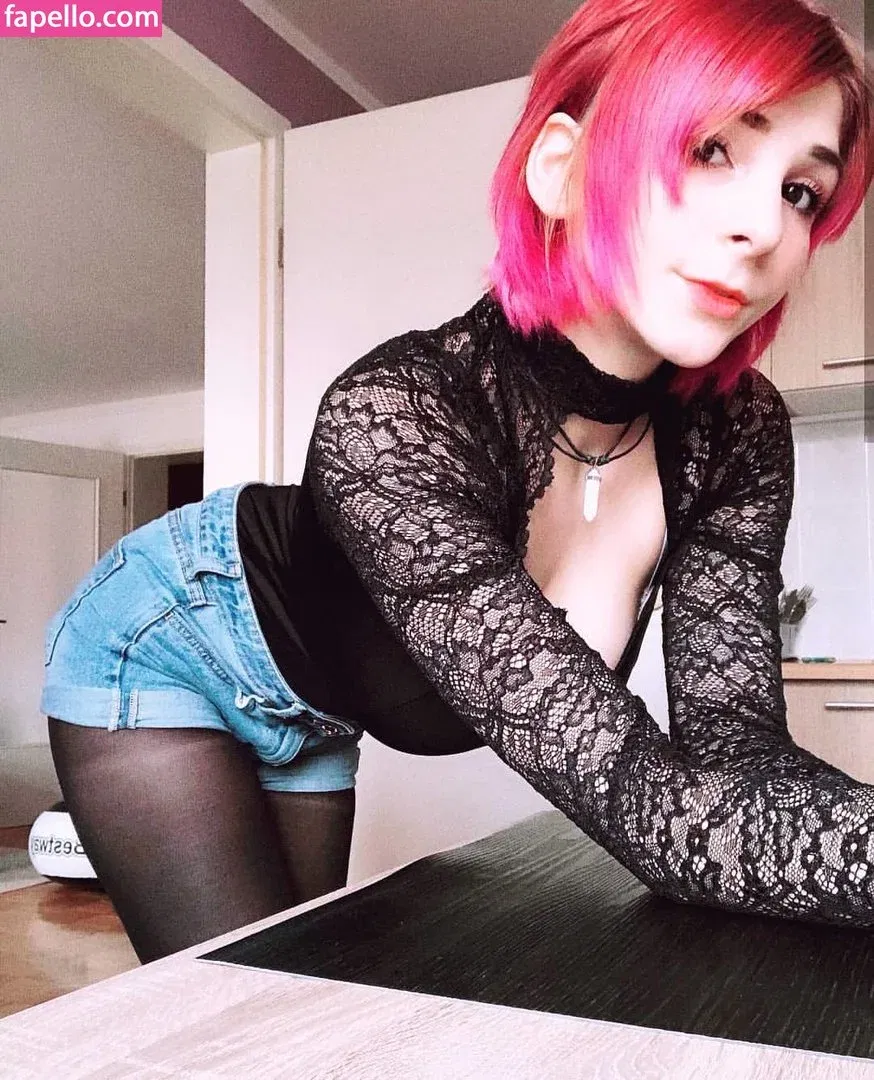 Notyourwaifu_6 Onlyfans Photo Gallery 