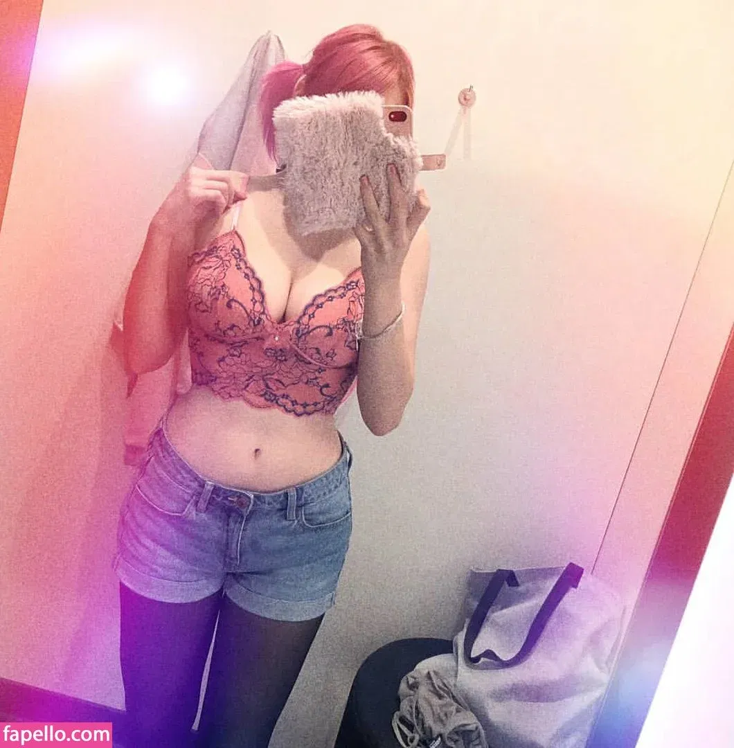 Notyourwaifu_6 Onlyfans Photo Gallery 