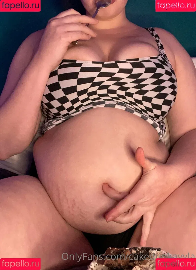 cakedupkayyla Onlyfans Photo Gallery 