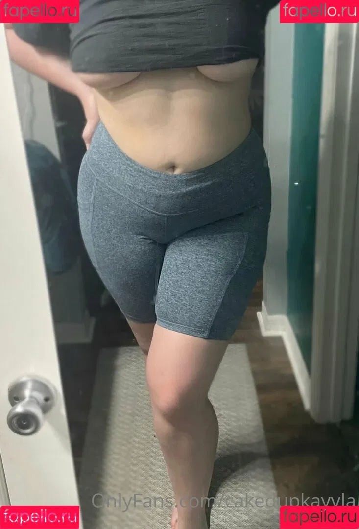 cakedupkayyla Onlyfans Photo Gallery 