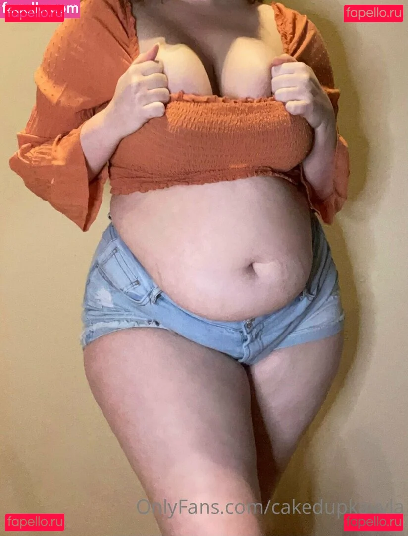 cakedupkayyla Onlyfans Photo Gallery 