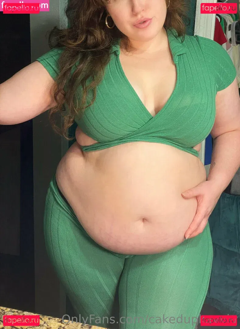 cakedupkayyla Onlyfans Photo Gallery 