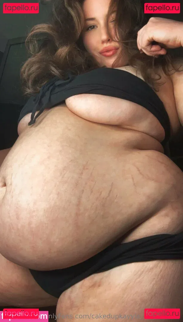 cakedupkayyla Onlyfans Photo Gallery 