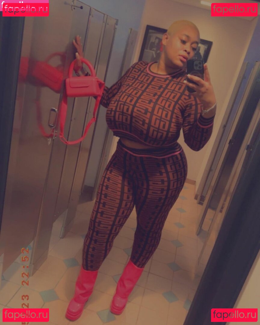 ChellMzDonald Nude Onlyfans Photo 16