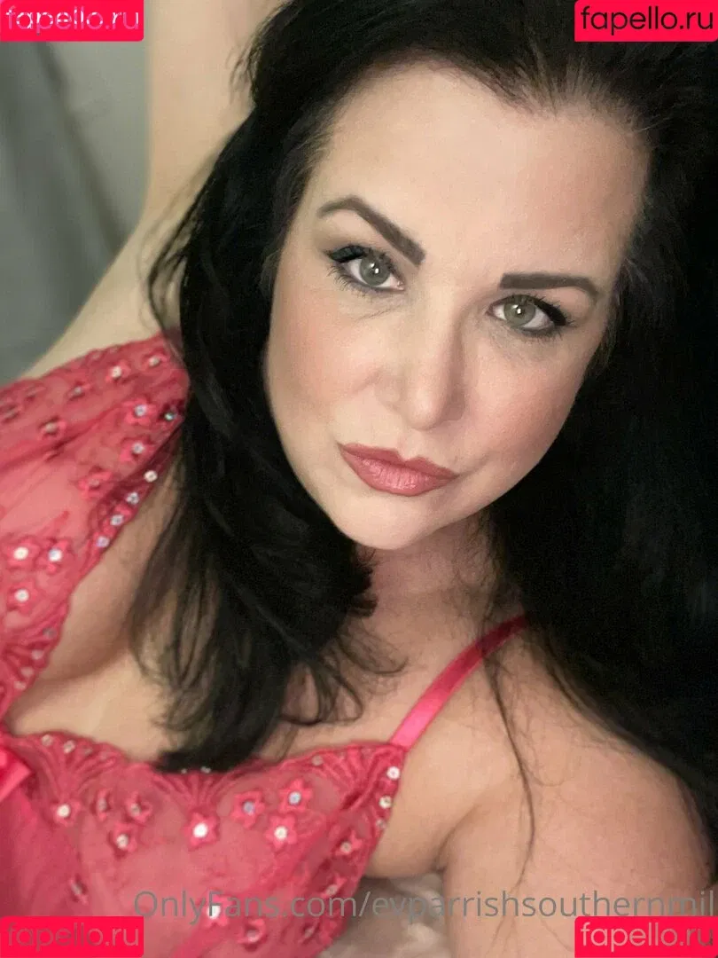 evparrishsouthernmil Onlyfans Photo Gallery 