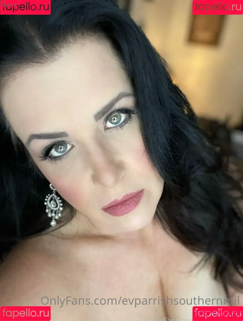 evparrishsouthernmil Onlyfans Photo Gallery 