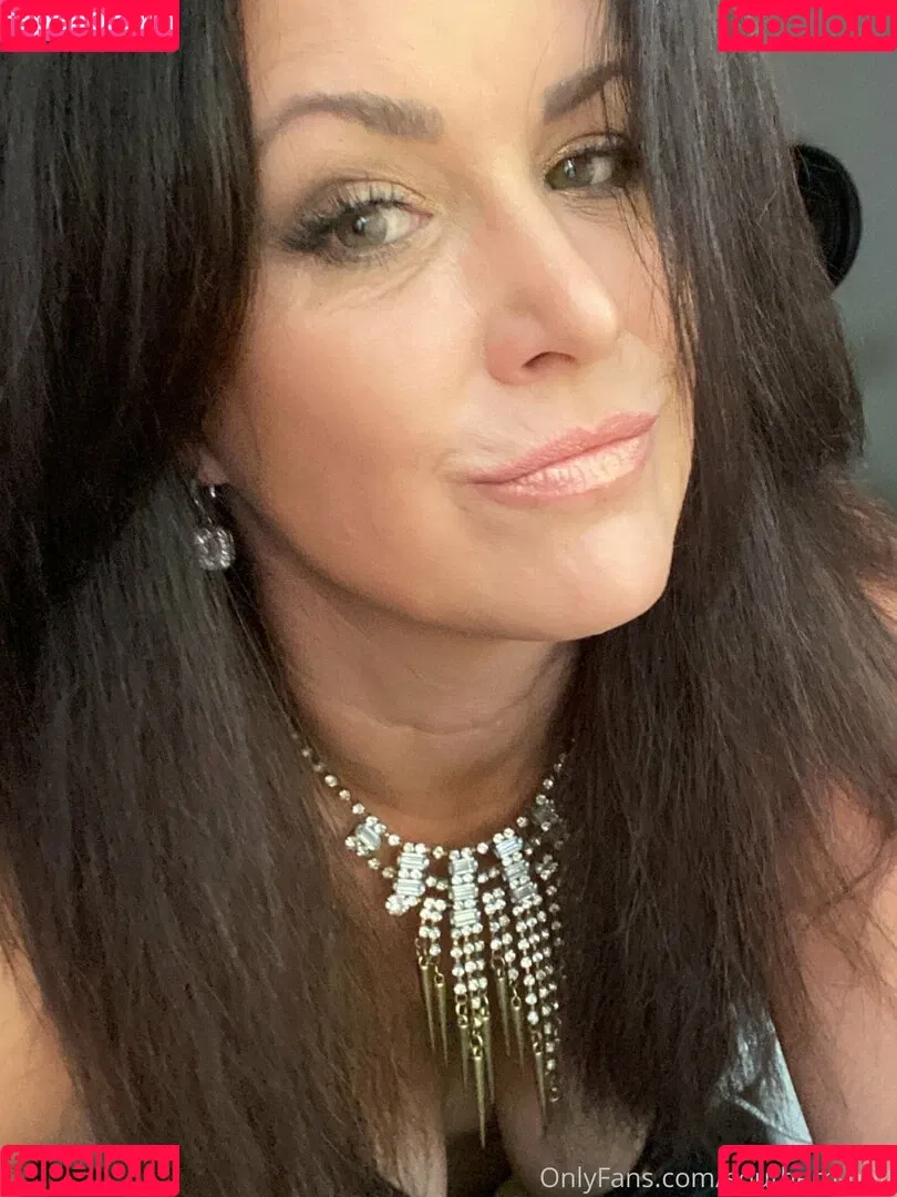 evparrishsouthernmil Onlyfans Photo Gallery 