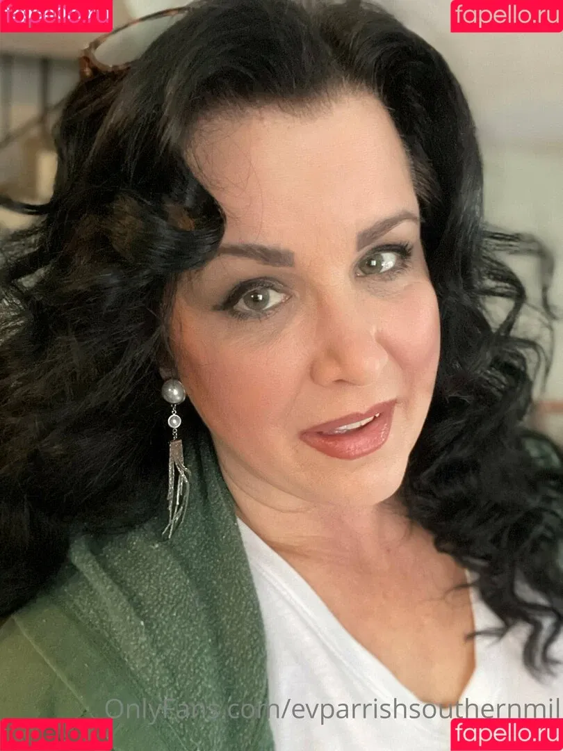 evparrishsouthernmil Onlyfans Photo Gallery 