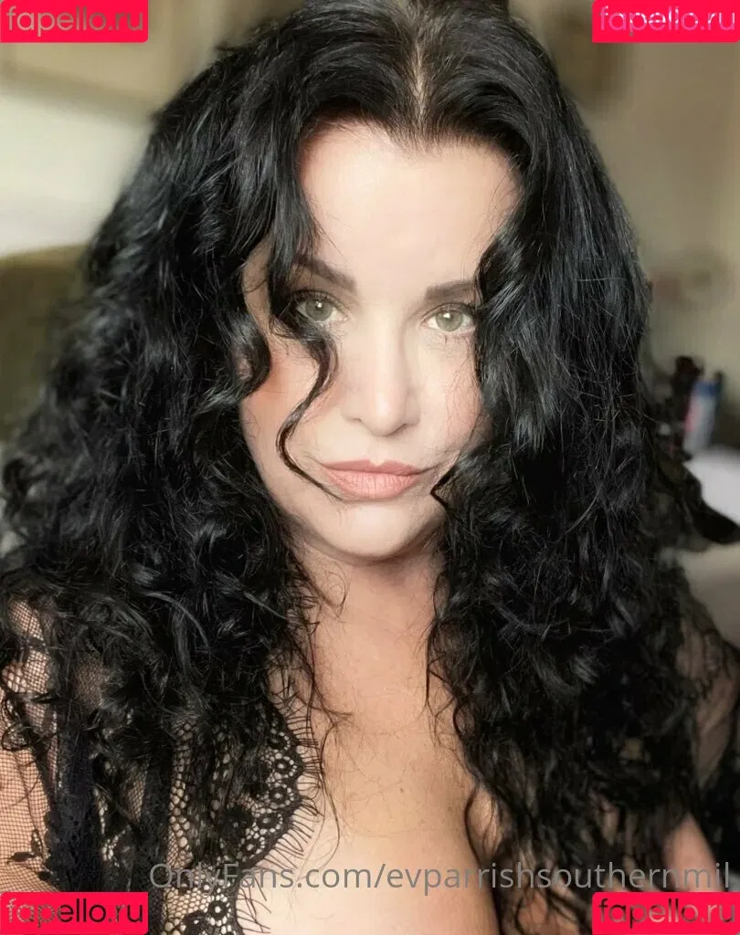 evparrishsouthernmil Onlyfans Photo Gallery 