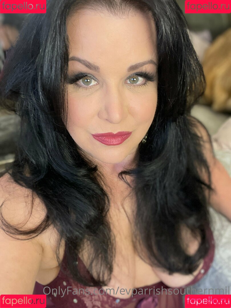 evparrishsouthernmil Onlyfans Photo Gallery 