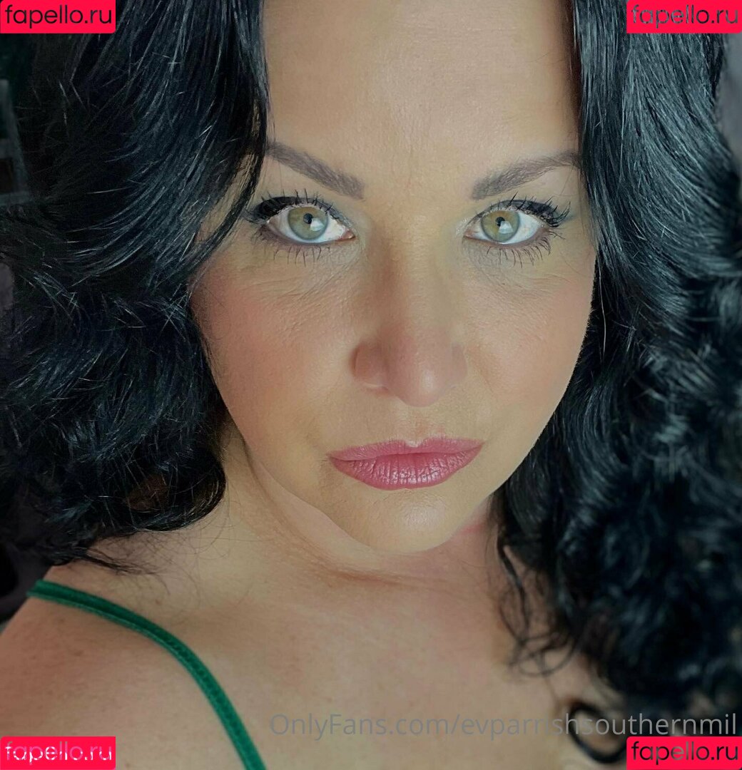 evparrishsouthernmil Onlyfans Photo Gallery 