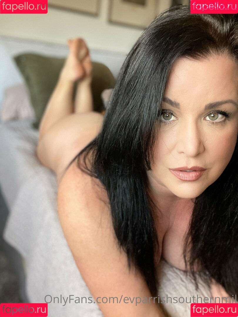 evparrishsouthernmil Onlyfans Photo Gallery 