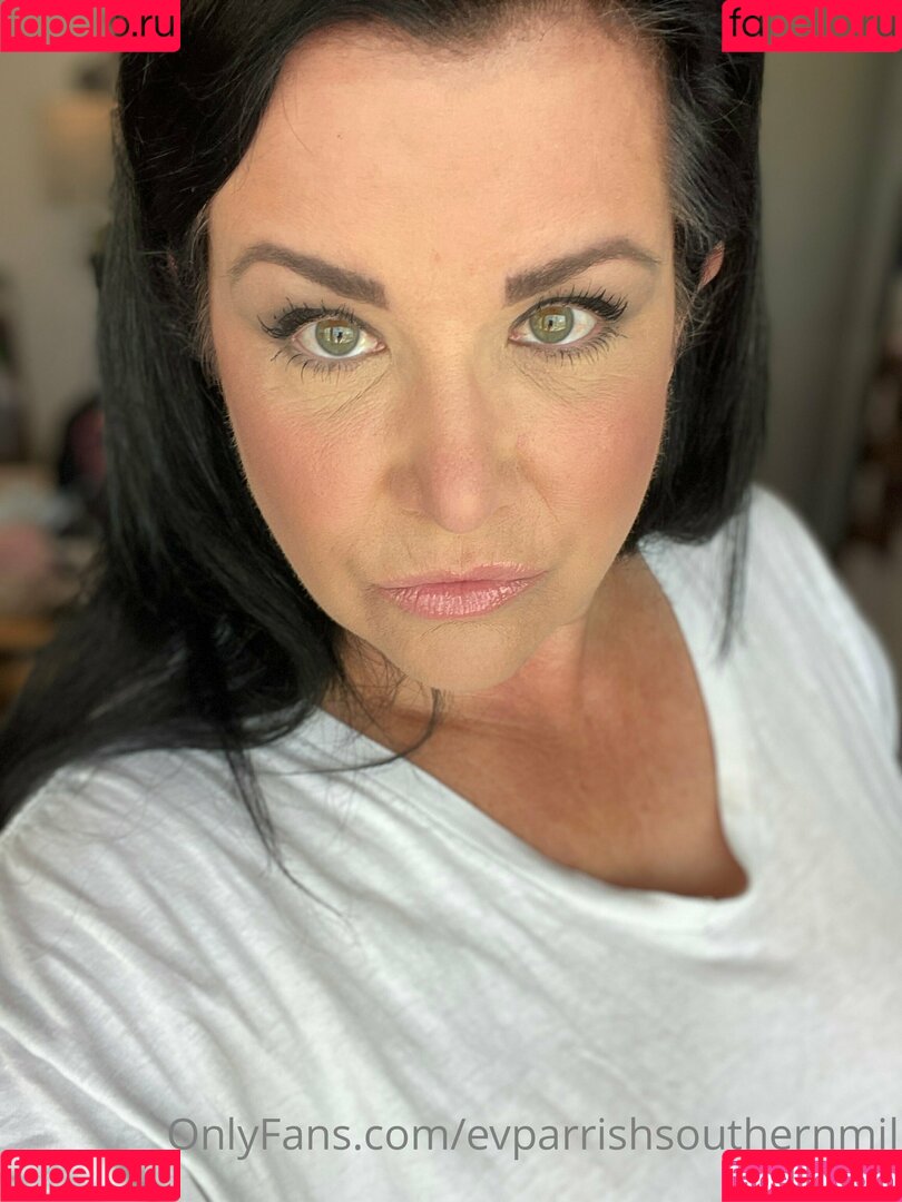 evparrishsouthernmil Onlyfans Photo Gallery 