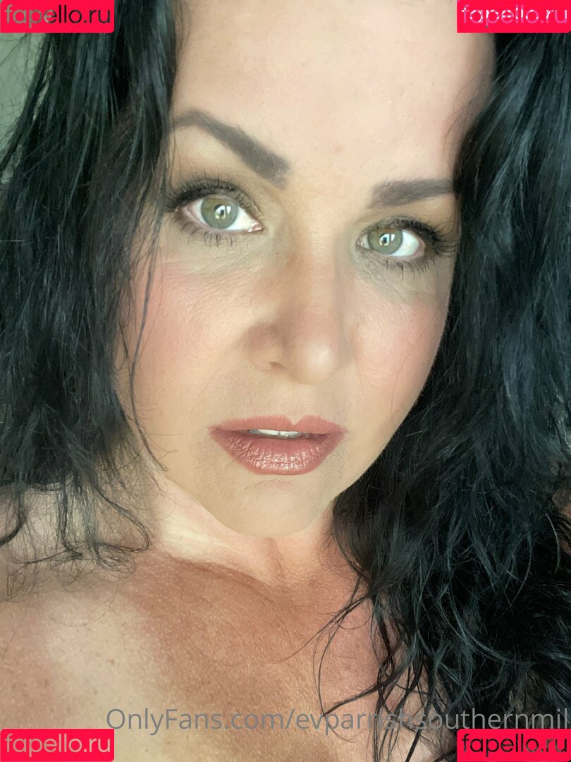 evparrishsouthernmil Onlyfans Photo Gallery 